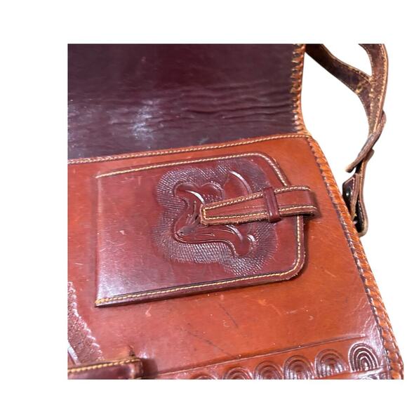 Vintage Hand Tooled Raised Flower Leather Purse Boho 70's Festival Hippy - Picture 2 of 16